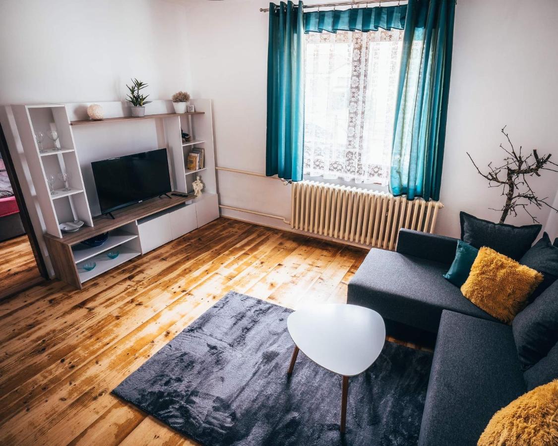 Zahradni Apartment เชสกี้ครุมลอฟ ภายนอก รูปภาพ