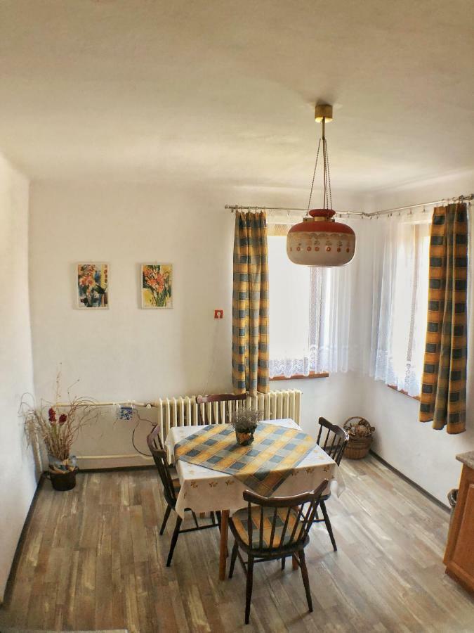 Zahradni Apartment เชสกี้ครุมลอฟ ภายนอก รูปภาพ